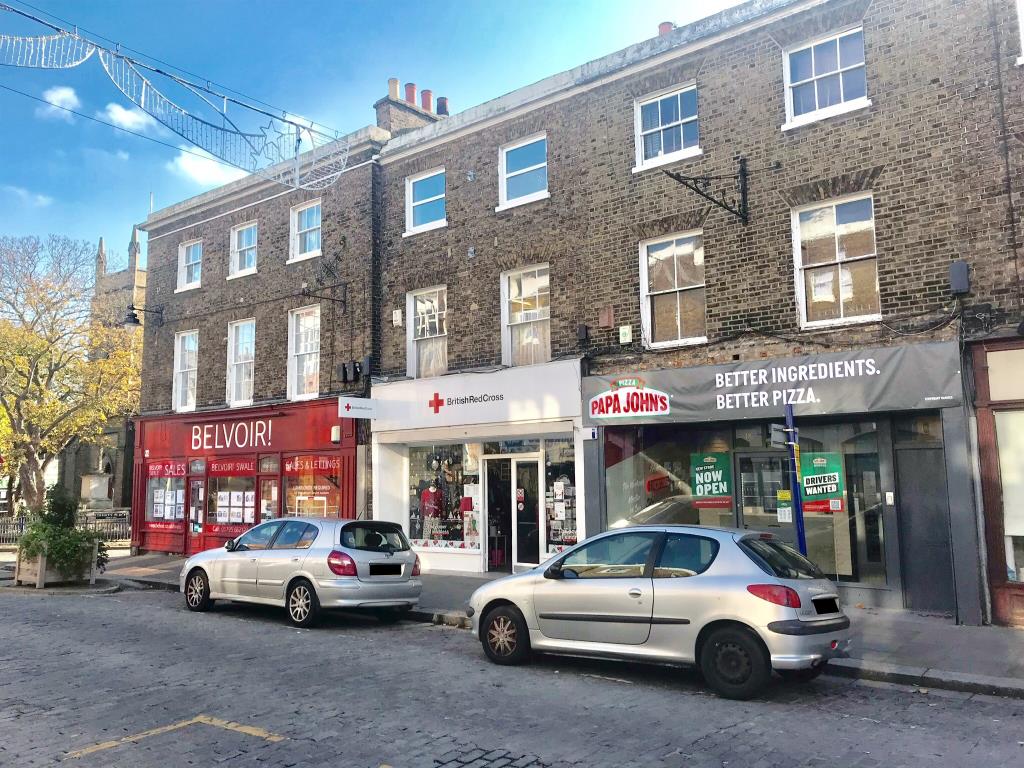 Lot: 54 - TOWN CENTRE COMMERCIAL INVESTMENT WITH FUTURE POTENTIAL -